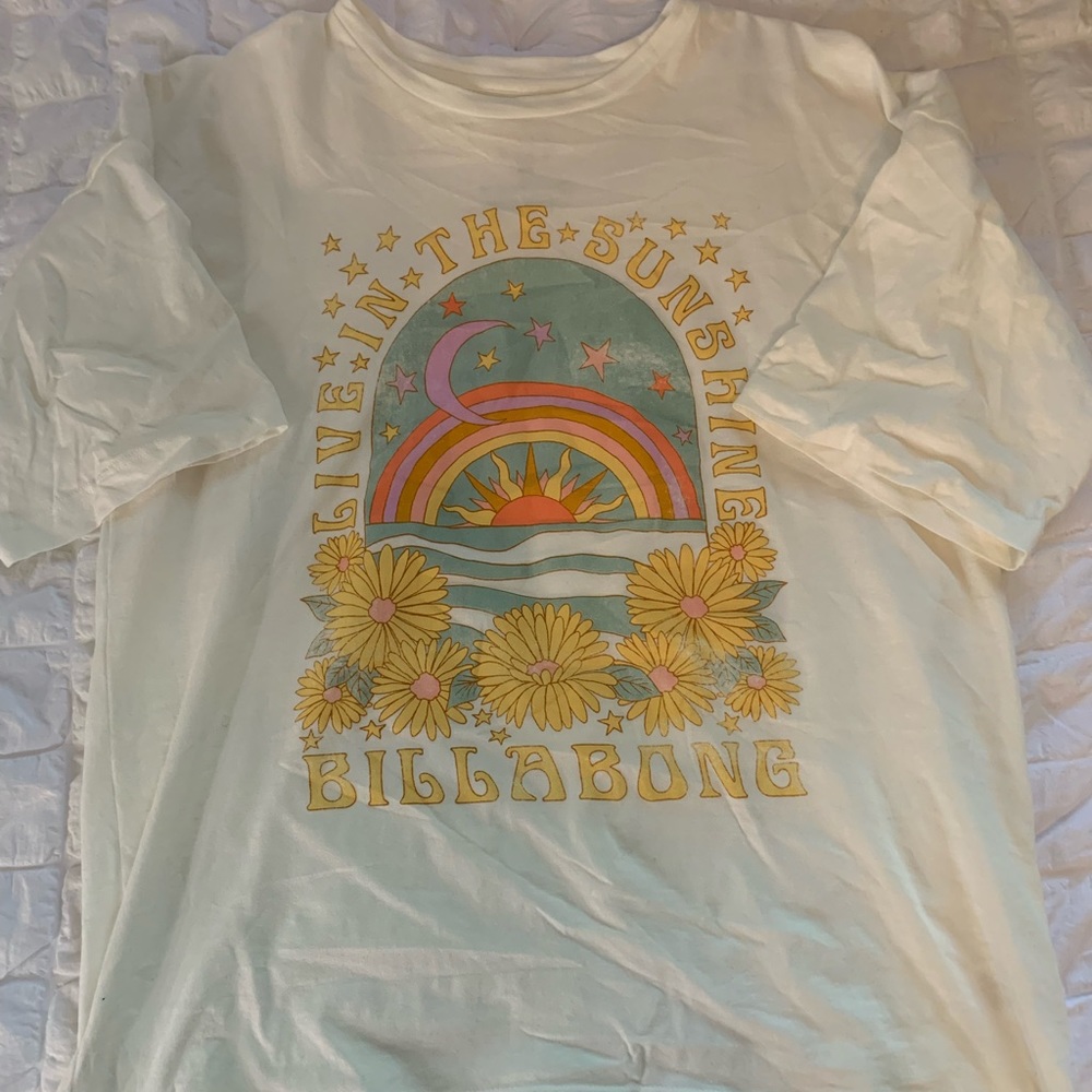 NWT BILLABONG TEE SHIRT